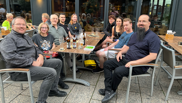 Gruppenbild CLS Studis und Profs an Uni Ulm